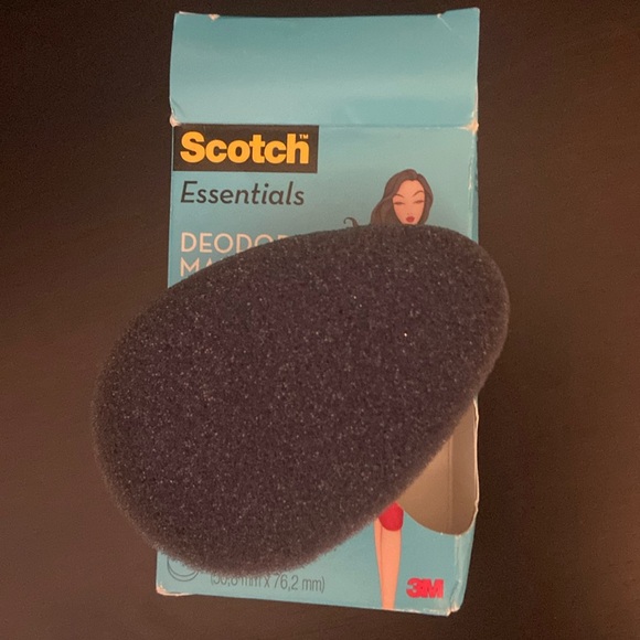 NIB Scotch Essentials Deodorant Mark Remover/white mark eraser - Picture 4 of 7